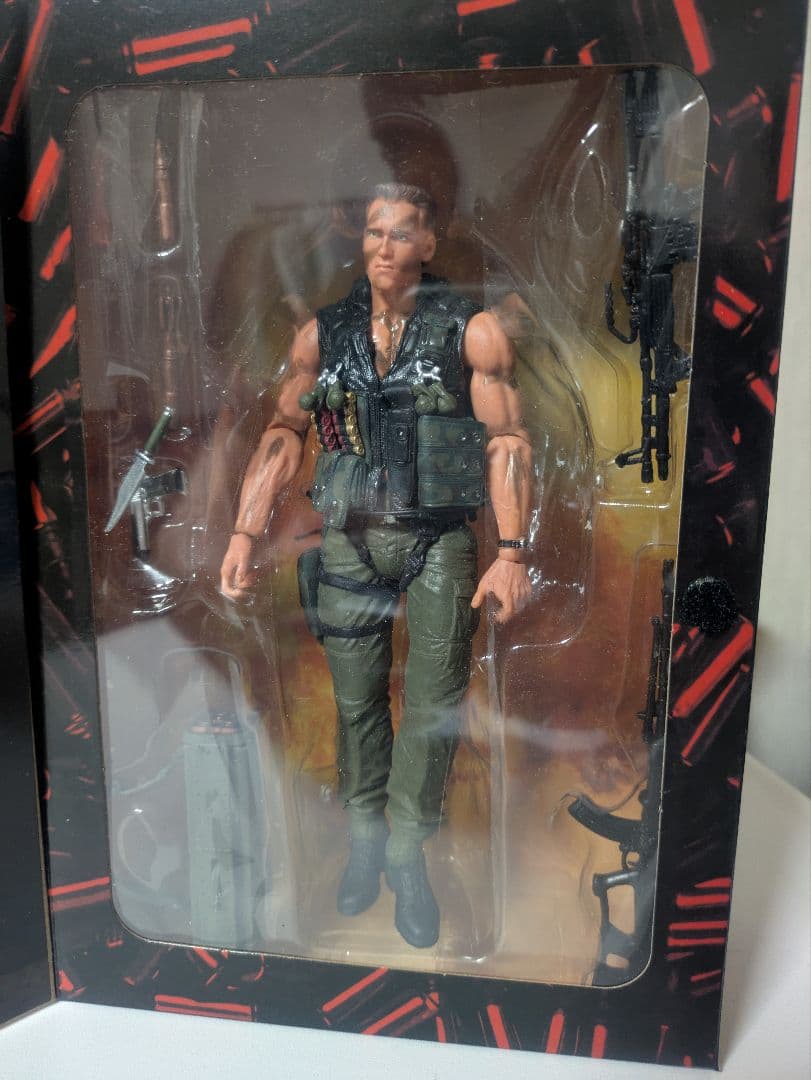 訳有特価★新品★コマンドー　フィギュア★30周年記念★シュワルツェネッガー★