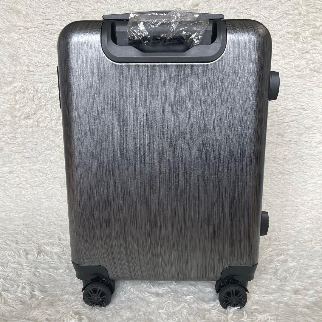 ✨新品・未使用✨ ポルシェ　軽量オリジナル　TSAロック　スーツケース　機内OK