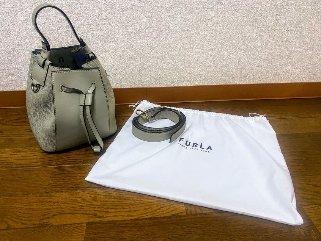 FURLA フルラ ミアステラ ショルダーバッグ グレー