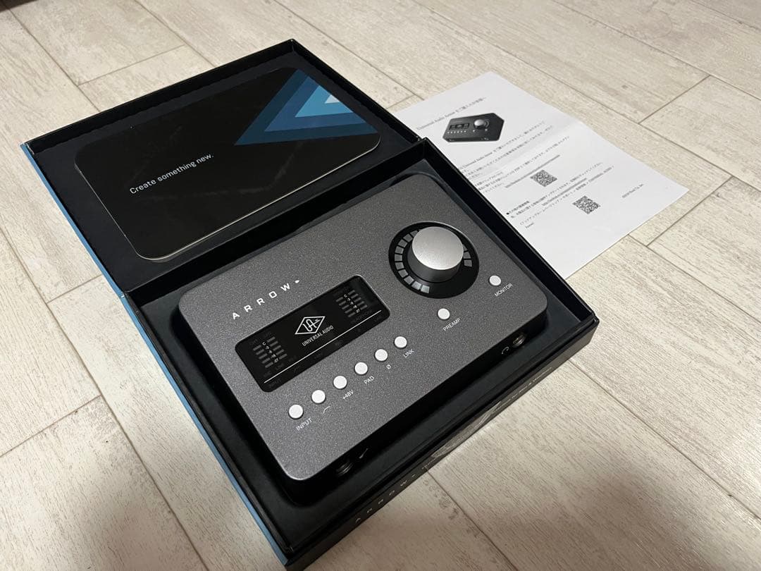 Universal Audio Arrow オーディオインターフェイス