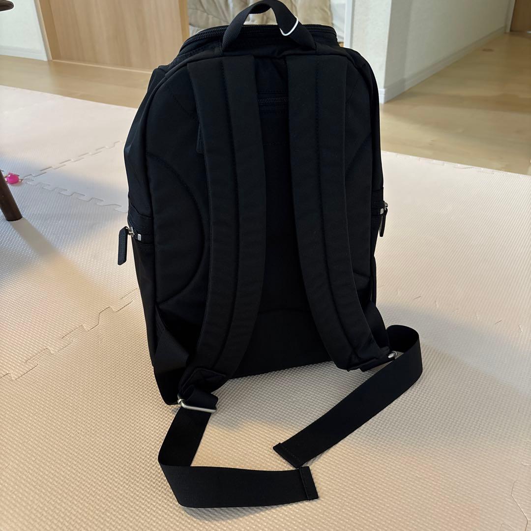 marimekko METRO ブラックリュック　新品　未使用