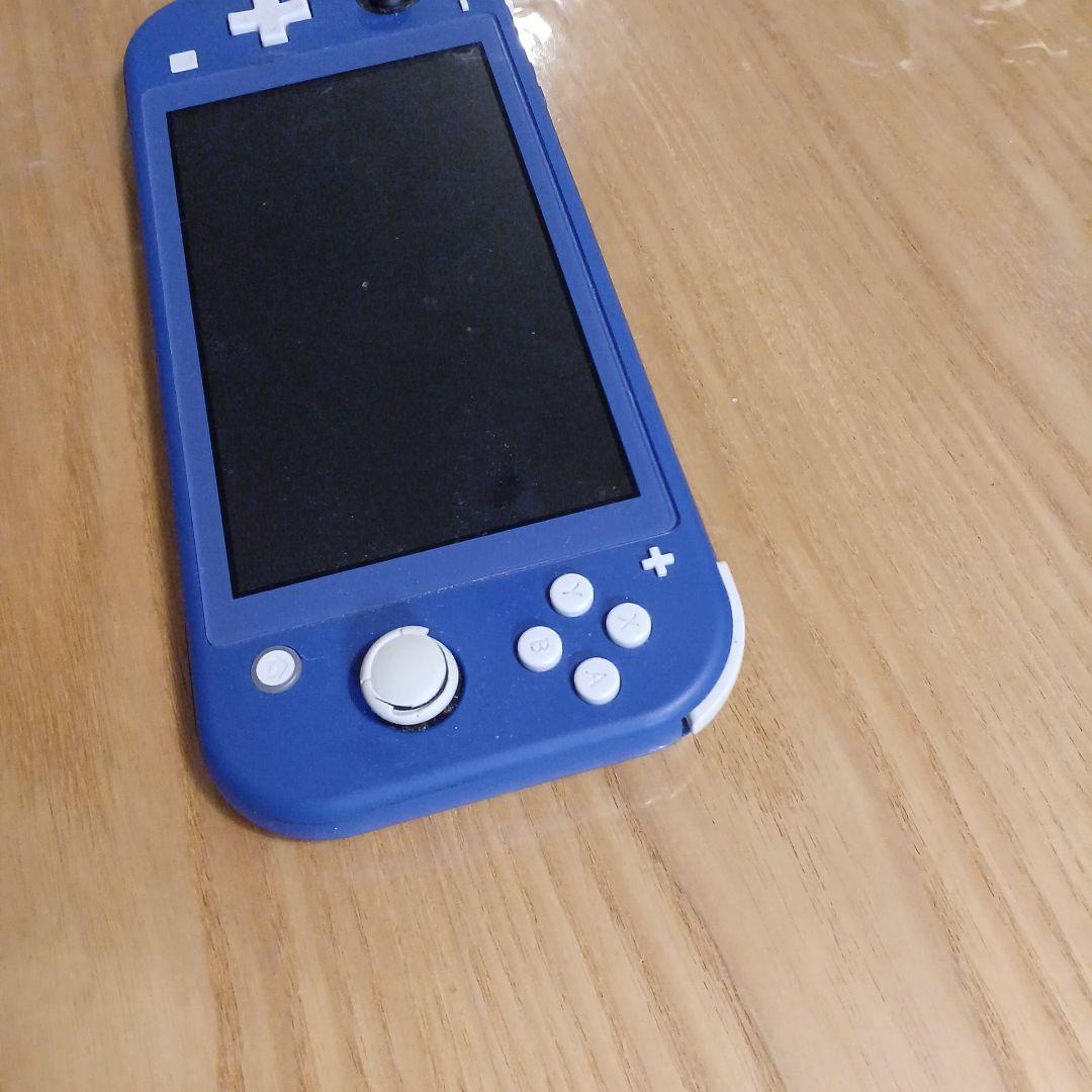 Nintendo Switch Lite 本体 ブルー　充電器セット。