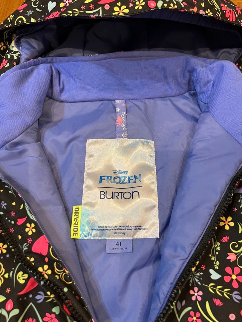 バートン　スノーボードウェア　アナ雪　4T 5/6T 2着おまとめ