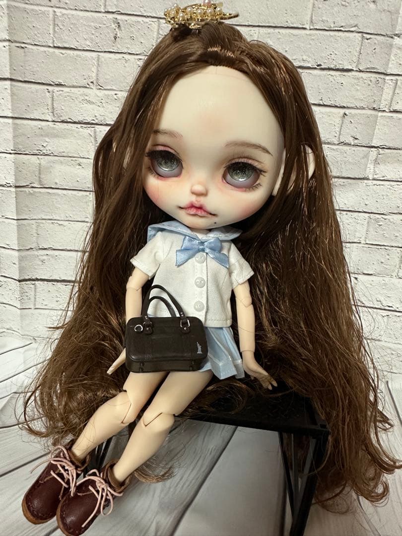 アイシードール本体　女の子　アウトフィット付き