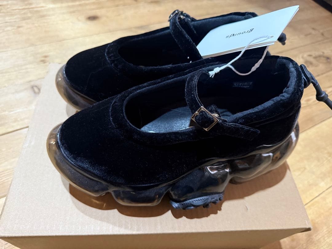 grounds ブラック ベルベット メリージェーン スニーカー