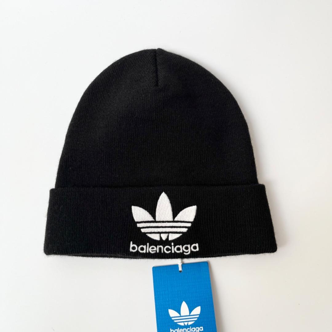 未使用品 アディダス バレンシアガ ビーニー ニット帽 ブラック 帽子