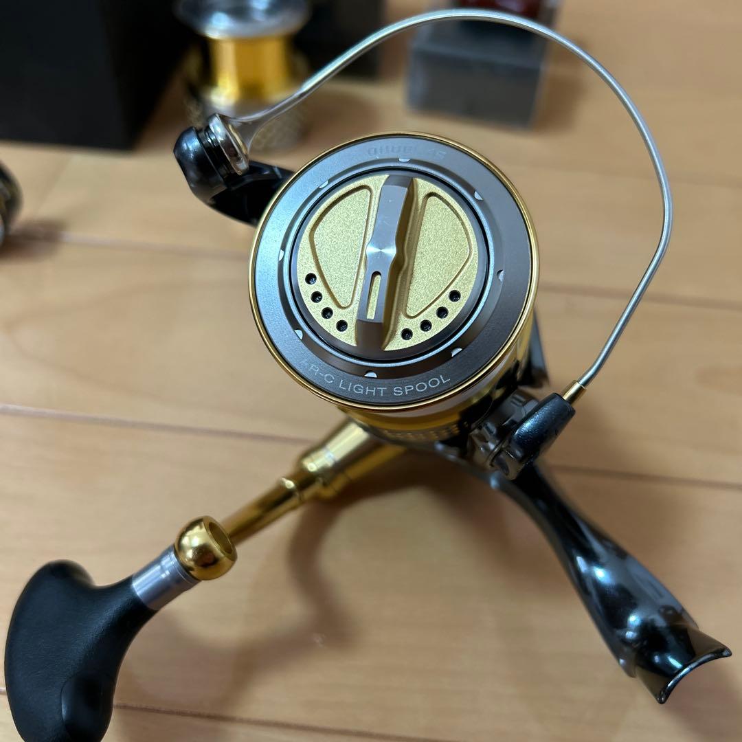 SHIMANO STELLA 3000HG 夢屋花梨ウッドノブ 替えスプール - メルカリ