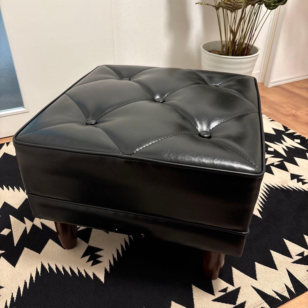 美品　カリモク60　Kチェア　オットマン　スタンダードブラック　 モダンスツール カリモク60 オットマン スタンダードブラック［X36206BD］ - カリモク