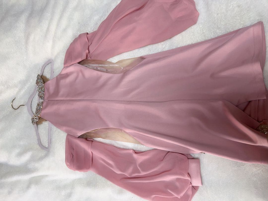 Angel R ビジュー付き長袖ピンクドレス バルーンスリーブ