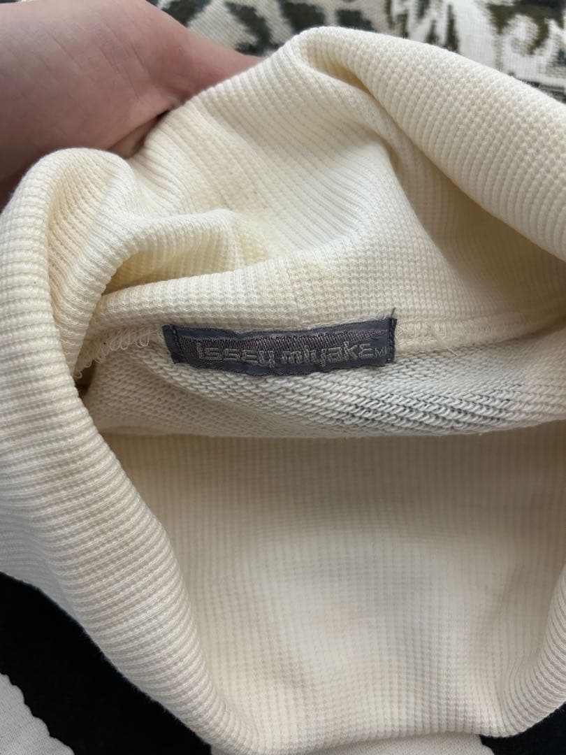 【筆タグ】 ストライプ ハイネックスウェット【ISSEY MIYAKE】