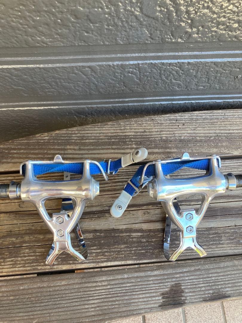 自転車用カンパニョーロビンテージペダル シルバー 青 ストラップ付き