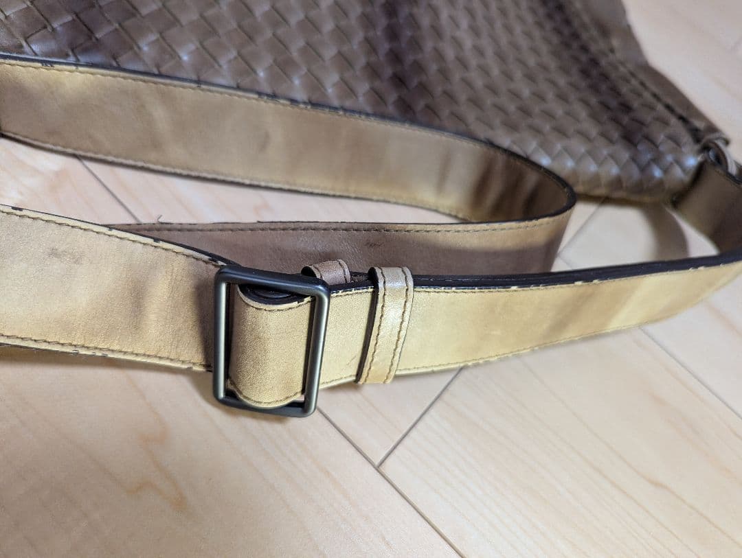 ボッテガ・ヴェネタ　ブラウンレザーイントレチャートショルダーバッグ