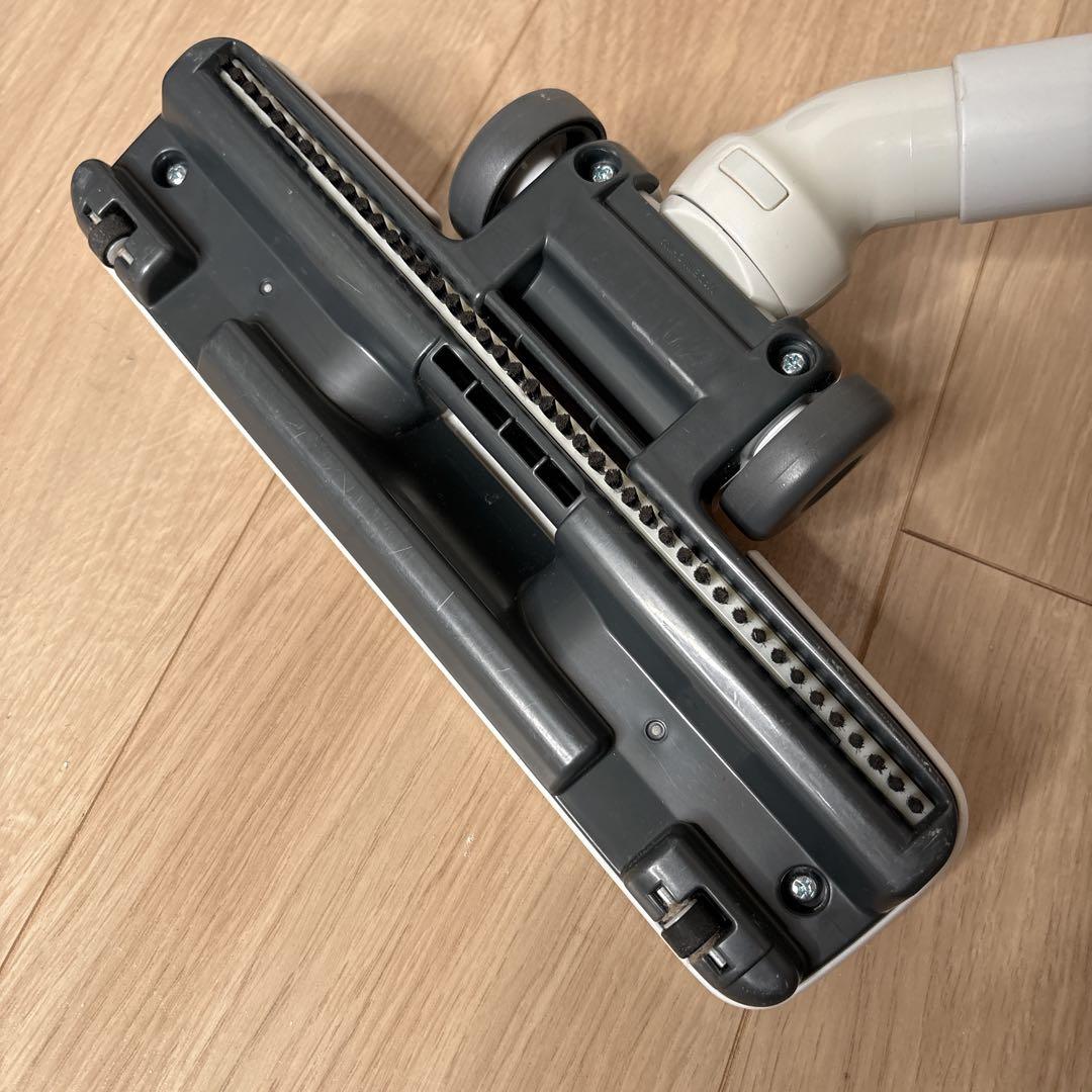 TOSHIBA 紙パック式 掃除機 VC-D50K　2017年製