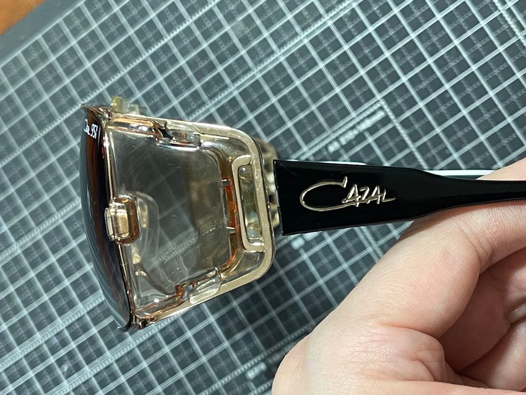 定価8万‼︎Cazal レジェンド951 サングラス クリア/ゴールド美品