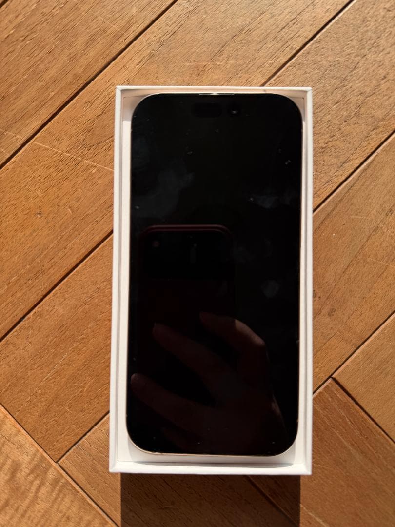 iPhone 16 Pro 256GB デザートチタニウム