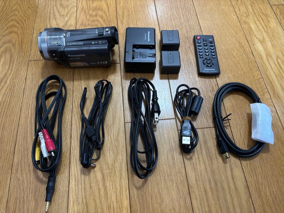 Panasonic HDC-TM350 フルHDビデオカメラ