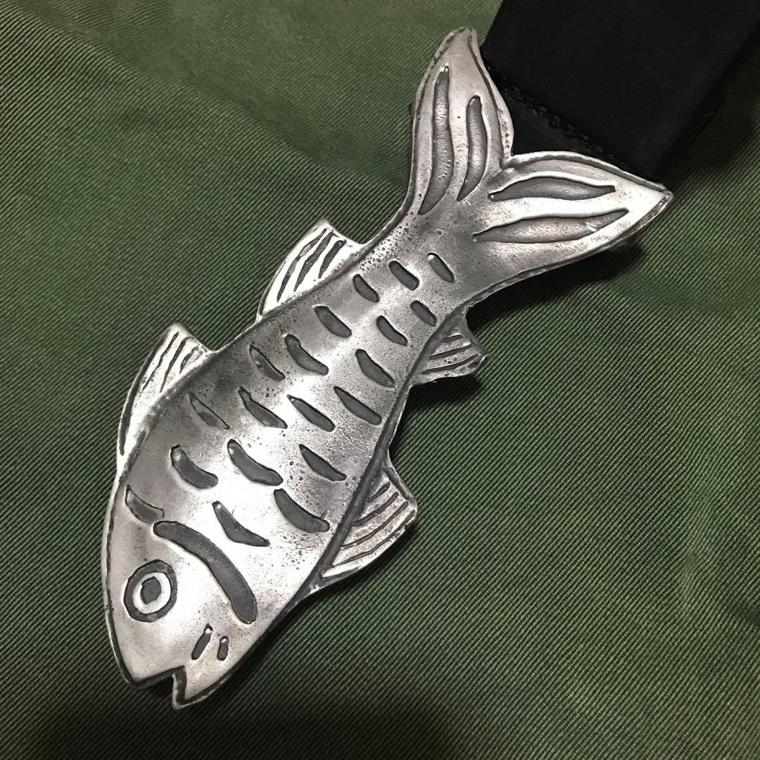 Halcyon Belt Companyブライドルレザーフィッシュ型バックル