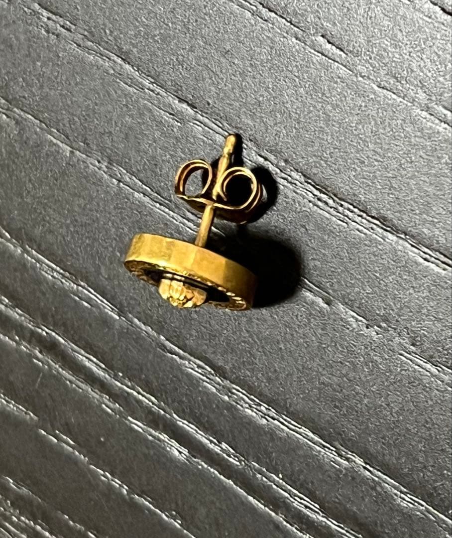 VERSACE(ベルサーチ)ピアス片耳