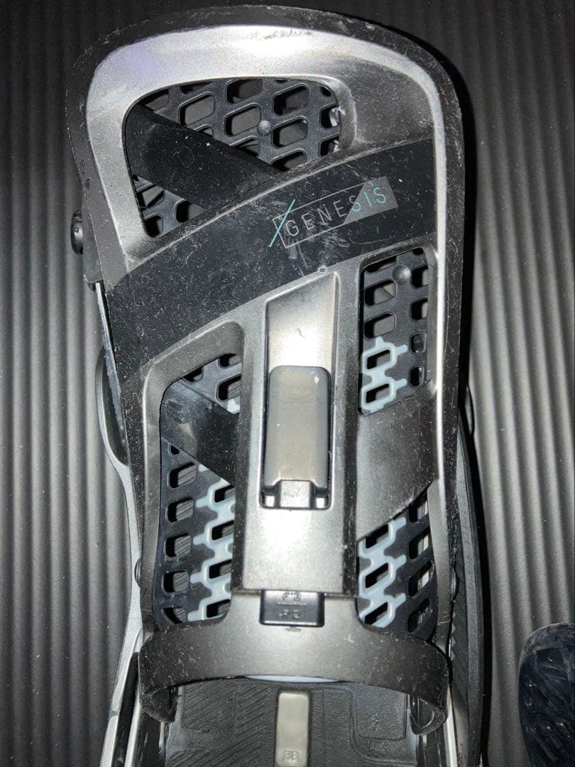 スノーボード ビンディング バートン　ジェネシス