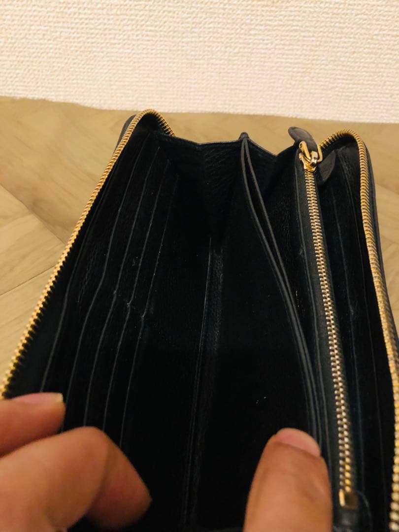 PRADA ブラック レザー 長財布