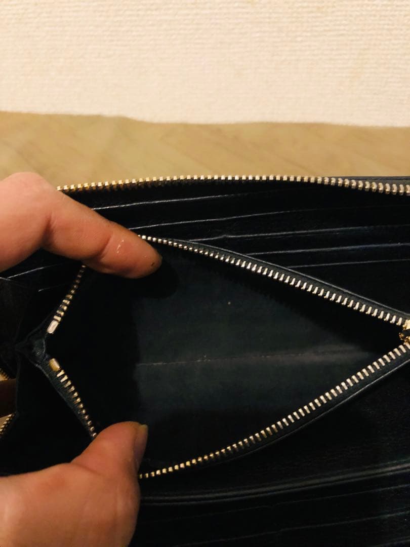 PRADA ブラック レザー 長財布