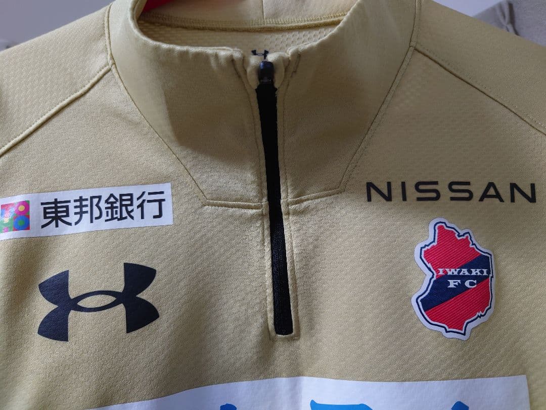 太*郎様 いわきFC Under Armour ハーフジップシャツ ベージュ ト