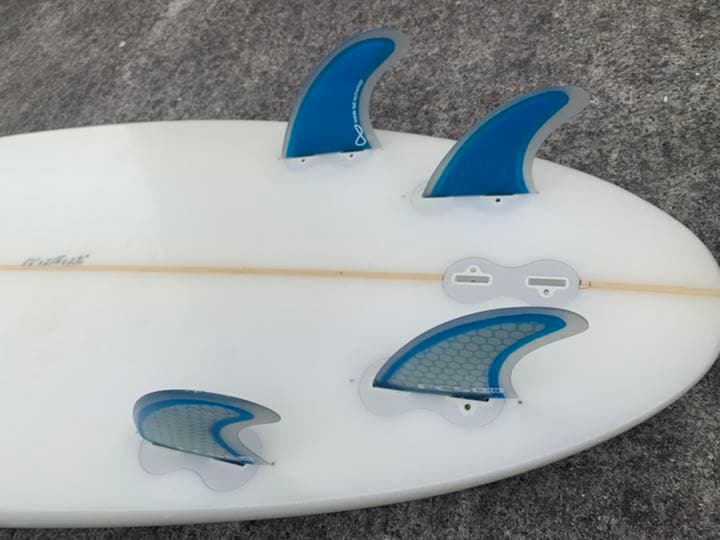手渡限定 dickbrewer サーフボード 5.6