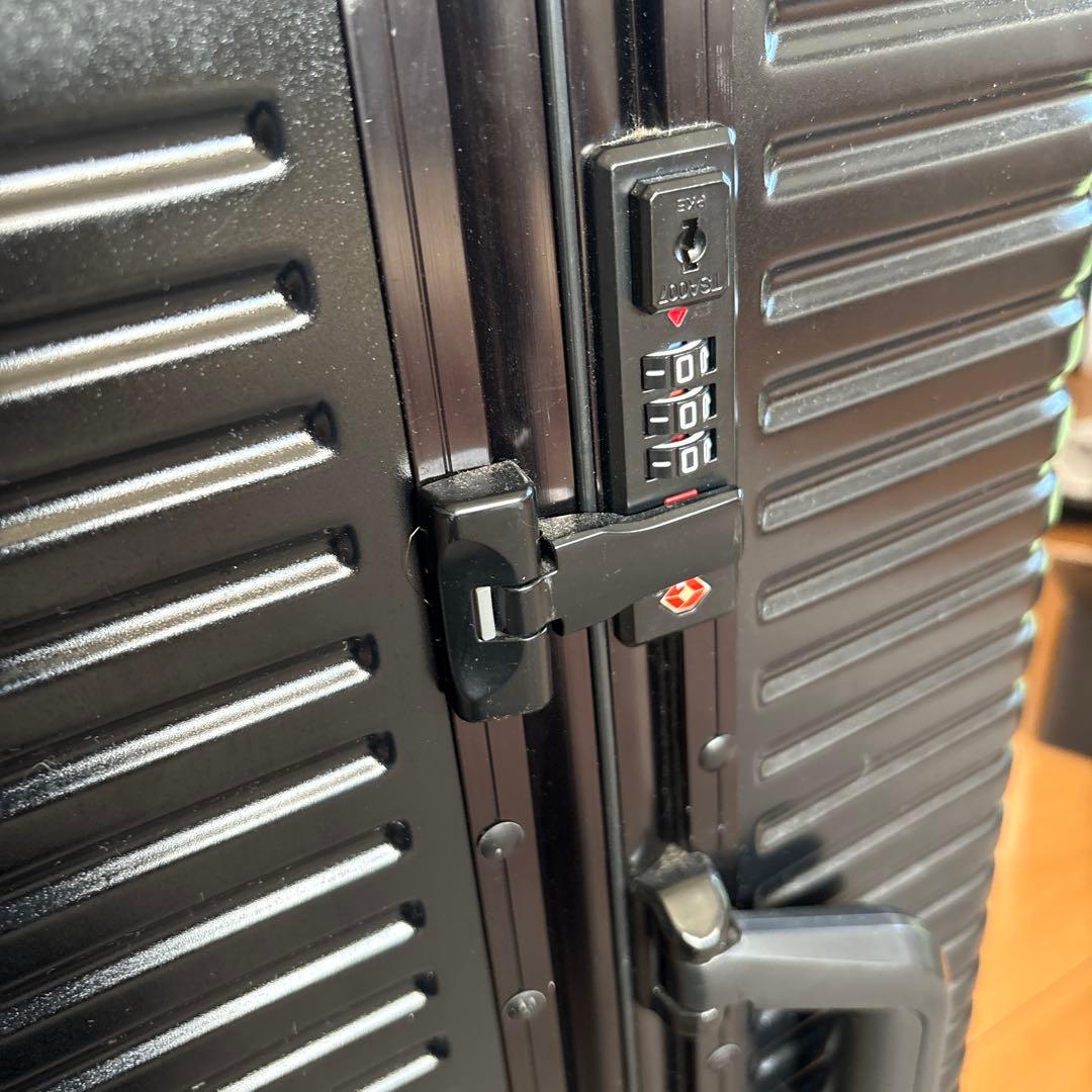 バルコス　スーツケース