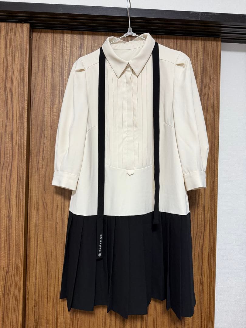 CLATHASコラボ ♡ ボウタイプリーツミニワンピース