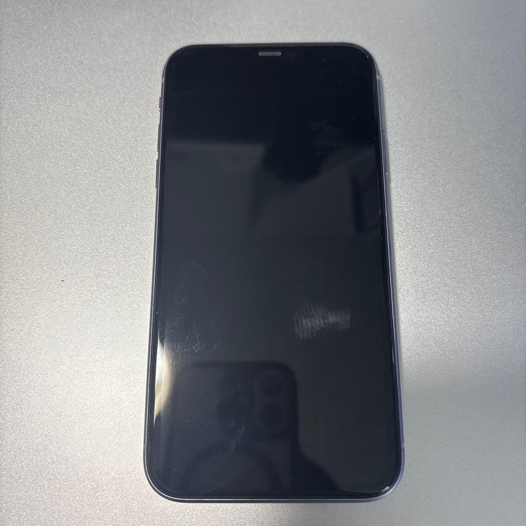 Apple iPhone 11 ひび割れあり - メルカリ