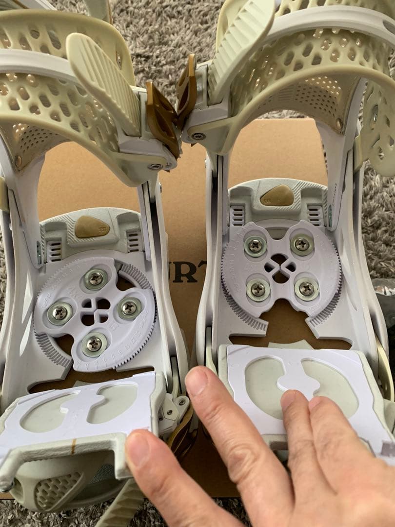 BURTON LEXA EST バインディング　Mサイズ