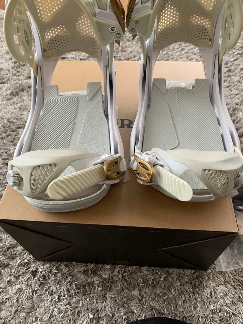 BURTON LEXA EST バインディング　Mサイズ