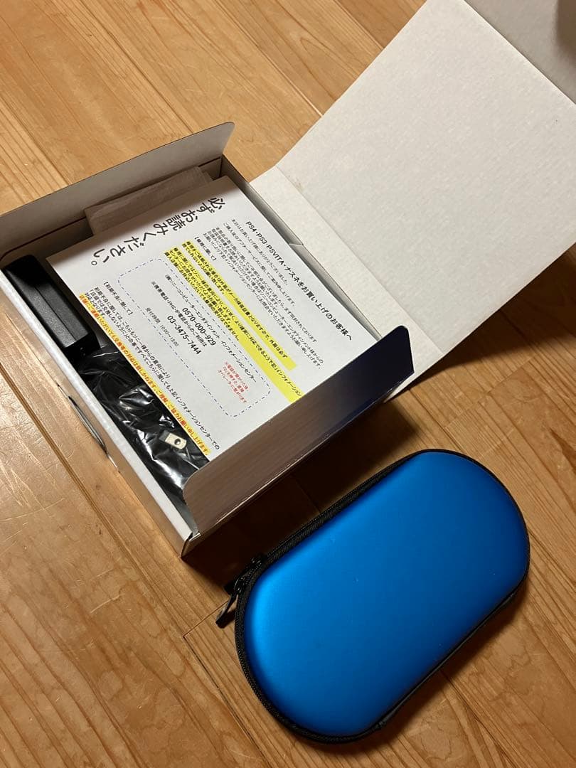SONY PS Vita Wi-Fi ケース付き 動作確認済みpch-2000
