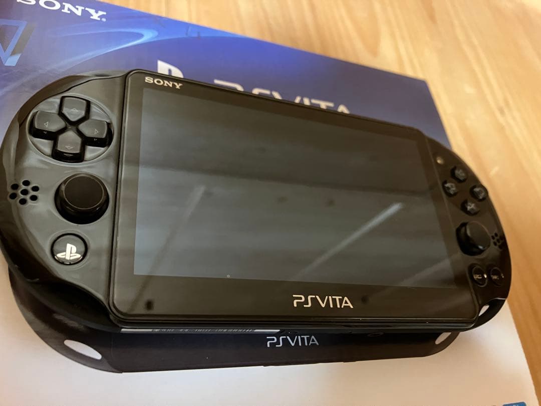 SONY PS Vita Wi-Fi ケース付き 動作確認済みpch-2000
