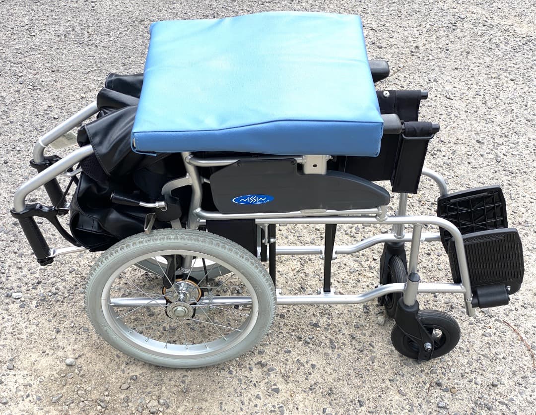 NISSIN 座王 介助型車いす NAH-521A 座面シート付き 高品質！軽量