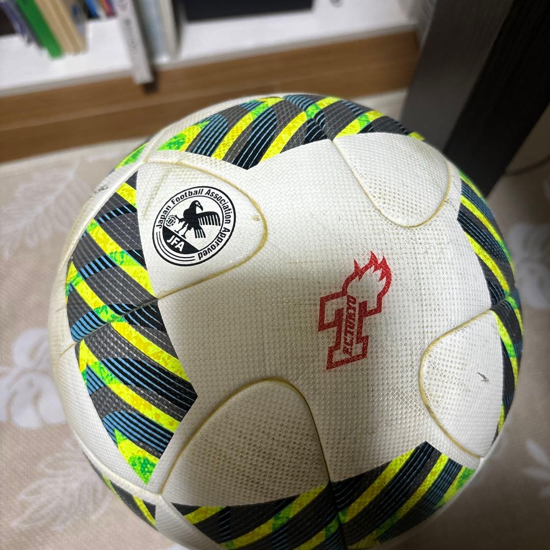 中島翔哉サイン入りボール 公式試合球 FC東京 - メルカリ