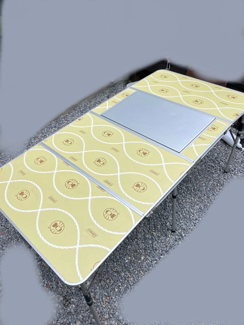 Coleman スリム四折BBQテーブル 横幅160cm