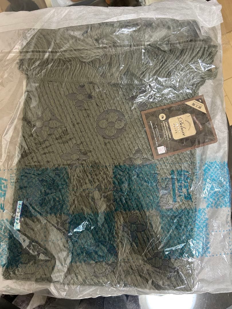 Louis Vuitton オリーブグリーン マフラー