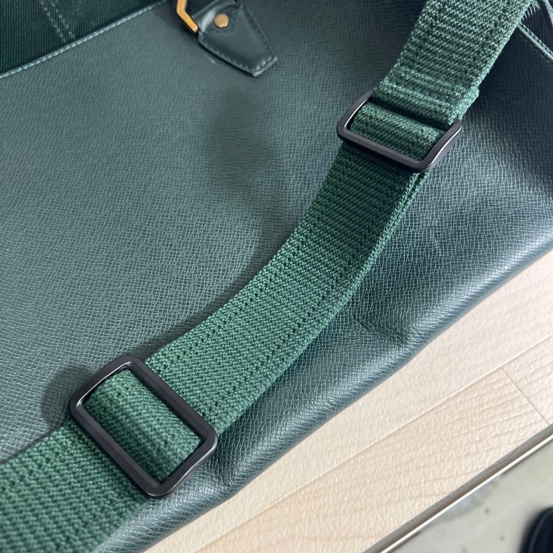 ルイ・ヴィトン タイガ デルス-エピセア ショルダーバック レザーM30164