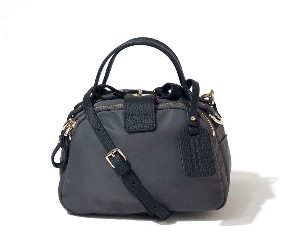 未使用　ヘイニ　HAYNI ベイビーナイロンロシェ　ショルダーバッグ　ミニ