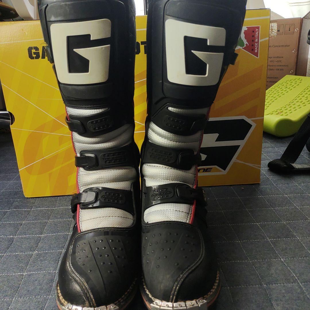 ガエルネ　サイファーJ オフロードバイクブーツ 黒　箱付き