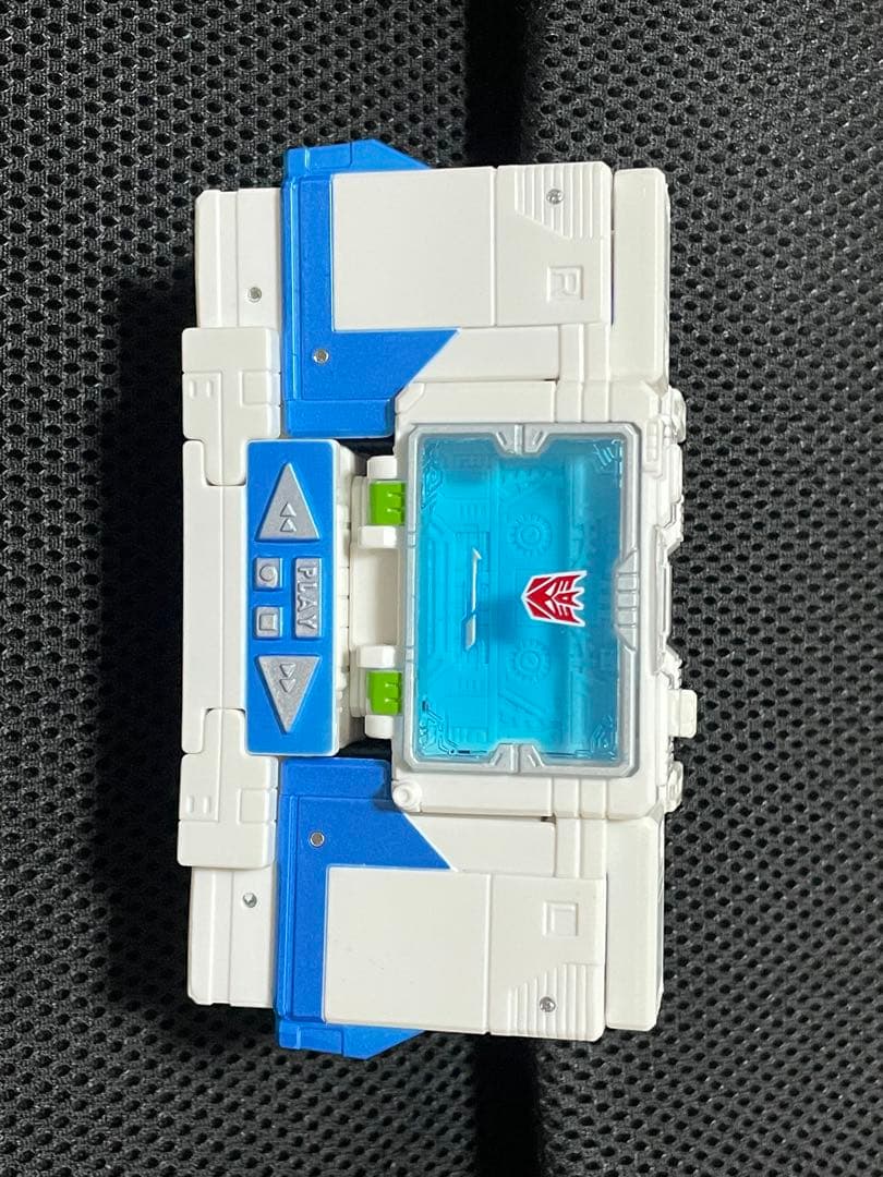 トランスフォーマー　シャッタードグラス　サウンドウェーブ