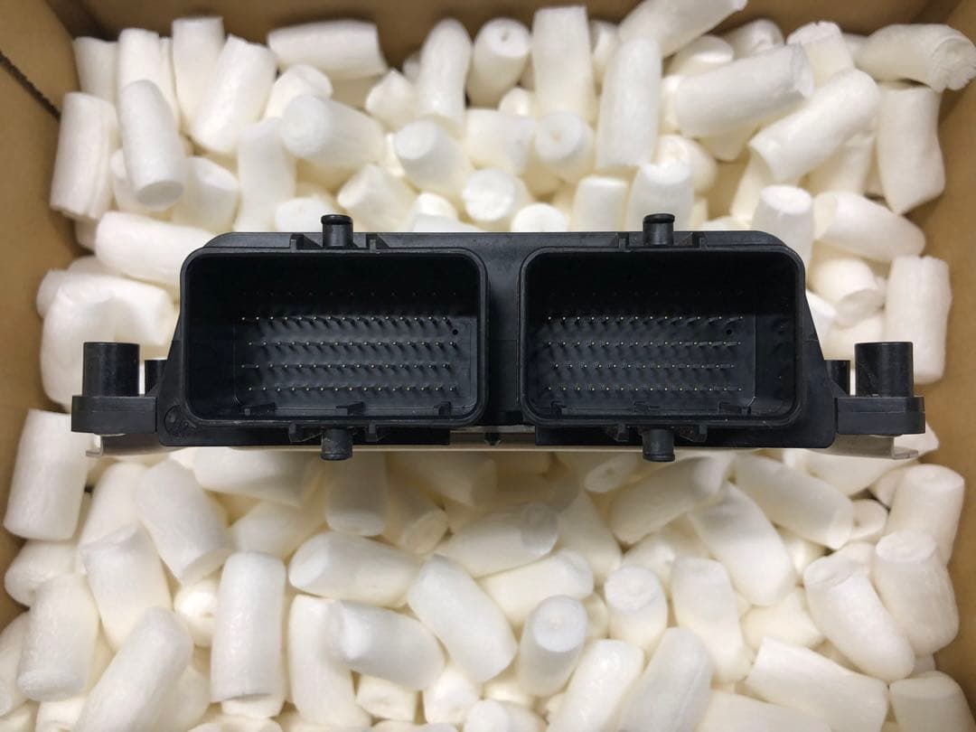 ジムニー　JB64 1型MT　純正ECU