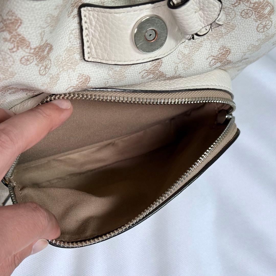 coach キーホルダー付きリュック