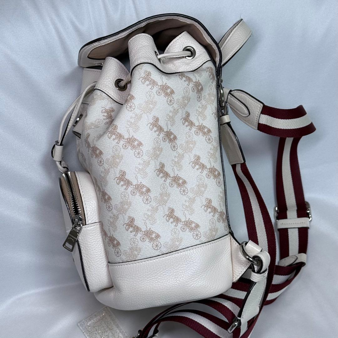 coach キーホルダー付きリュック