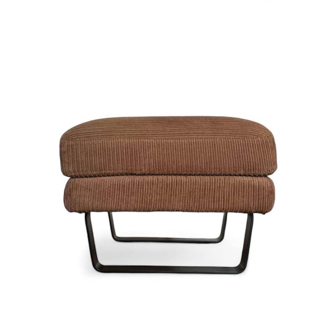 美品】UNICO ウニコ GRIFU グリフ カバーリングオットマン - メルカリ