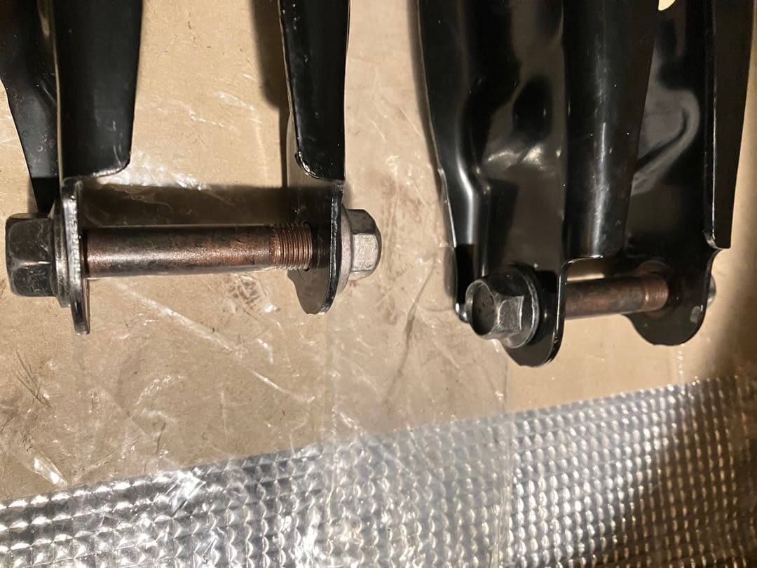 GR86 ZN8 純正 ロアアーム リア