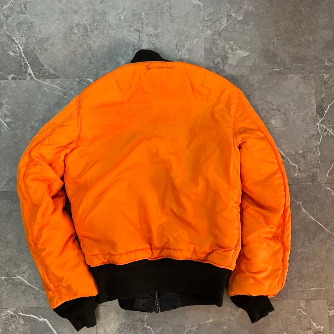 ALPHA INDUSTRIES フライトジャケット MA-1 ブラック　短丈