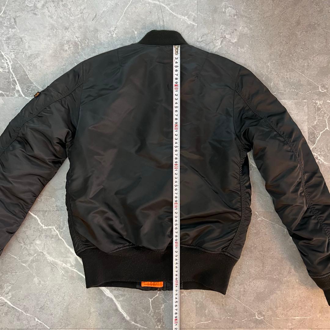 ALPHA INDUSTRIES フライトジャケット MA-1 ブラック　短丈