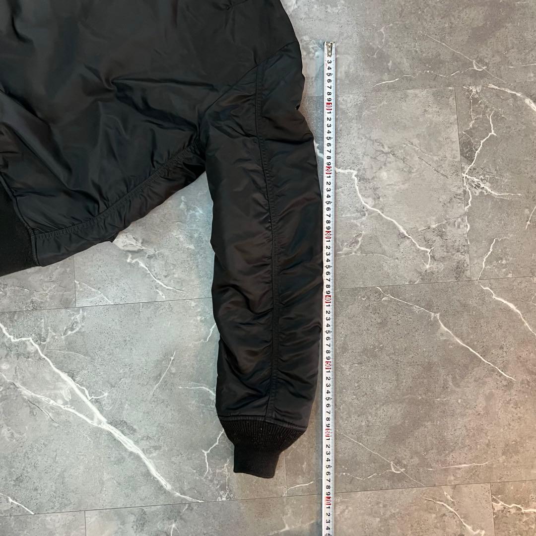 ALPHA INDUSTRIES フライトジャケット MA-1 ブラック　短丈